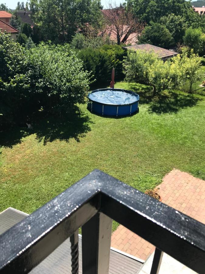 Marta Apartman Balatonalmádi Buitenkant foto