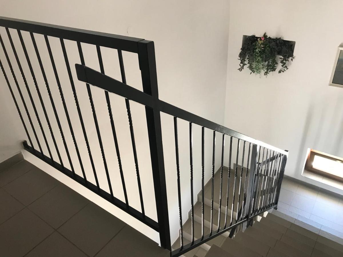 Marta Apartman Balatonalmádi Buitenkant foto