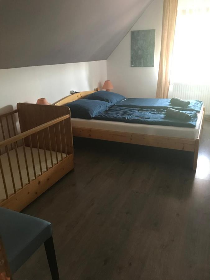 Marta Apartman Balatonalmádi Buitenkant foto