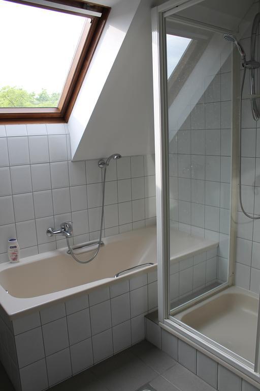 Marta Apartman Balatonalmádi Buitenkant foto